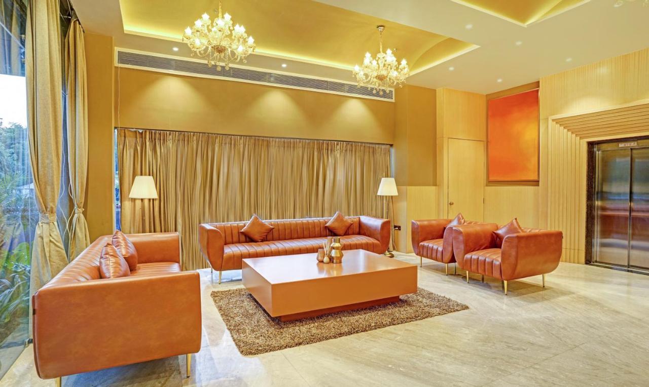 Treebo Premium Golden Bliss Trimurti Nagar Square 那格浦尔 外观 照片