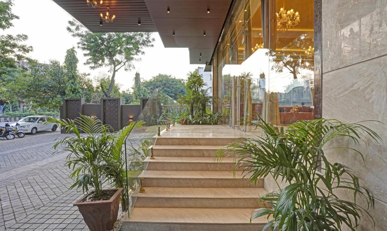 Treebo Premium Golden Bliss Trimurti Nagar Square 那格浦尔 外观 照片