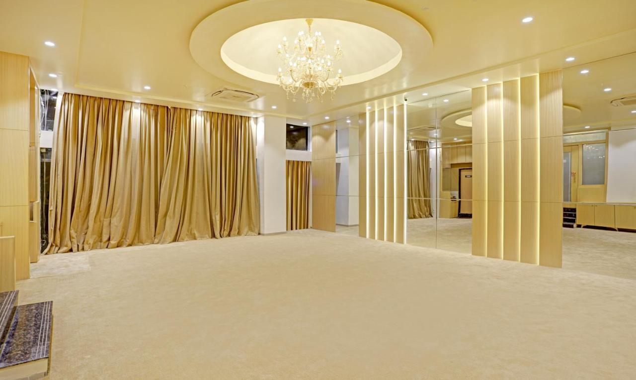 Treebo Premium Golden Bliss Trimurti Nagar Square 那格浦尔 外观 照片
