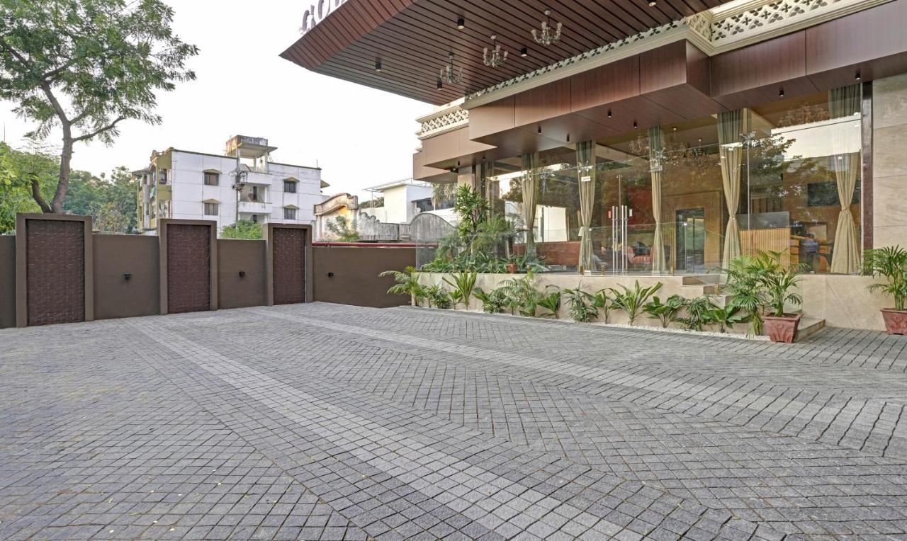 Treebo Premium Golden Bliss Trimurti Nagar Square 那格浦尔 外观 照片