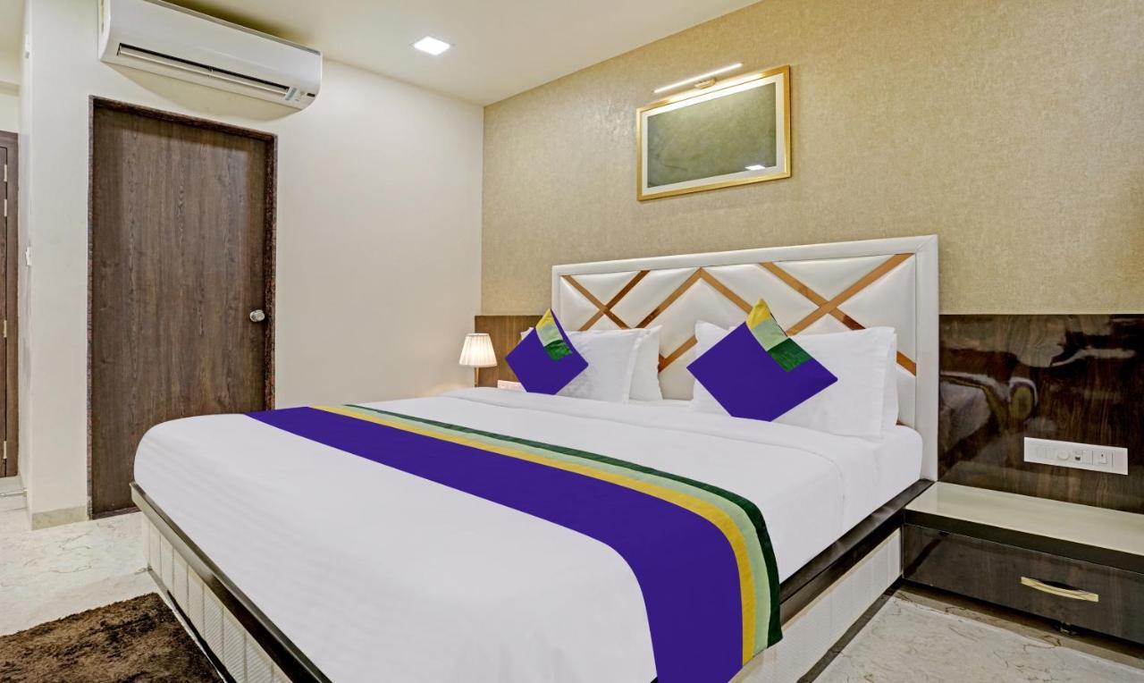 Treebo Premium Golden Bliss Trimurti Nagar Square 那格浦尔 外观 照片